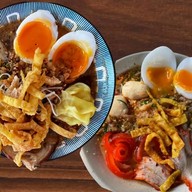 ก๋วยเตี๋ยวต้มยำสุโขทัย กระเพรา(ประดิพัทธ์25) ประดิพัทธ์-สะพานควาย