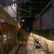 233Poshtel