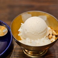 เมนูของร้าน ThongSmith เดอะคริสตัล เอกมัย