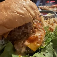 Junker And Bar -