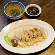 ⭐️อ้วนนะหมูกรอบชาชู ข้าวมันไก่