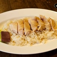 ⭐️อ้วนนะหมูกรอบชาชู ข้าวมันไก่