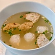 เมนูของร้าน ก๋วยเตี๋ยวลูกชิ้นปลาเจริญกรุง18