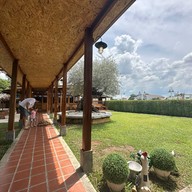 GOOD GOOSE กาแฟและขนม -