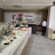 โรงแรมศรีลำดวน