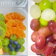 Fruitsindy - ผลไม้ปอกพร้อมทานและกรีกโยเกิร์ต