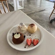 เมนูของร้าน THINK CAFE & EATERY เดอะบล๊อค ราชพฤกษ์