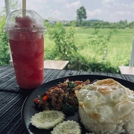 กินลมชมนา