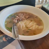 เมนูของร้าน ก๋วยจั๊บญวน เล้งแซ่บ มี-พุง
