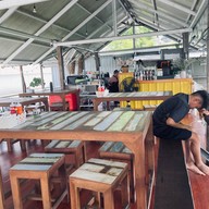 กินลมชมนา