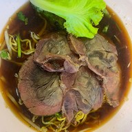 เมนูของร้าน เนื้อตุ๋นรสเยี่ยม