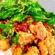 ข้าวยำไก่แซ่บbyฅนละยำไนท์ปากช่อง ยำไก่แซ่บฅนละยำ