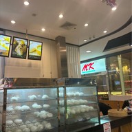 Waraporn Salapao โรบินสัน บางรัก