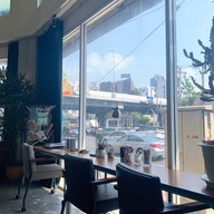 Grey Ray Cafe & More