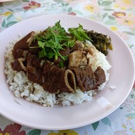 เมนูของร้าน ข้าวขาหมูนายอุ๊ พลับพลาไชย