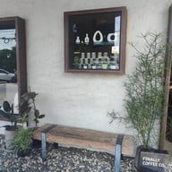 หน้าร้าน Finally coffee co