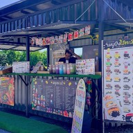 🌈 น้ำผลไม้ปั่น-กาแฟ-ปังปิ้ง-ปังเย็น-เฟรนฟรายยาว ซุ้มสีดำข้างเซเว่น หน้าหมู่บ้านจารุวรรณ