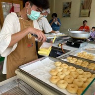 ร้านเป็นรูโดนัท บางเเสน บางเเสน