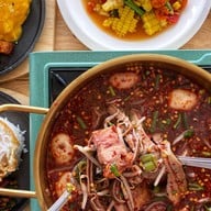 ตำนานกะเตี๋ยวคาเฟ่โบราณ 麵 ศรีนครินทร์ 🥡 สาขาศรีนครินทร์