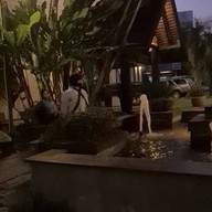 หน้าร้าน สลุงคำ Chaingrai