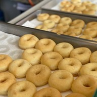 ร้านเป็นรูโดนัท บางเเสน บางเเสน