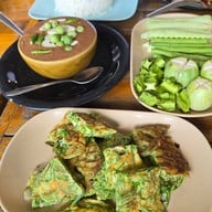 เมนูของร้าน บ้านฮอซอน ขนมจีนต้ม หม้อปลาร้า