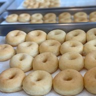 ร้านเป็นรูโดนัท บางเเสน บางเเสน