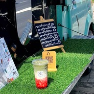 สวีททรัครถน้ำสีเขียว กาแฟสดโมก้าพอม ชาใต้ ผลไม้สด (เมืองใหม่ชัยมงคล)