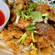 ครัว ฮ่าฮ่า (แกงกะหรี่ทงคัตสึ• หอยทอด•หมูทอดไก่ทอด• ข้าวขาหมู•ก็ระเพราขาหมู) (บ้านเลขที่ 95/55) หมู่บ้าน M-life ลำลูกกาคลอง 4