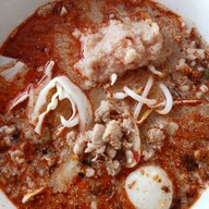 ร้านก๋วยเตี๋ยวต้มยำไข่ยางมะตูม 1 เส้น ม.ราชภัฏศรีสะเกษ 1