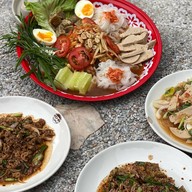 ชาชักโกอิน โรตีเนยสด โทสต์คาราเมล กือโป๊ะ @สุขสมาน