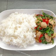 ร้านขวัญอาหารจานเดียว..ก๋วยเตี๋ยว .ข้าวเหนียวหมู