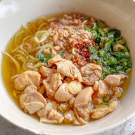 ก๋วยเตี๋ยวไก่ยายปอน