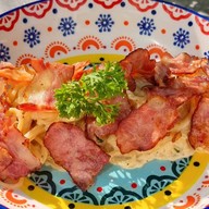 I AM PAPA Café & Restaurant. ลำลูกกา