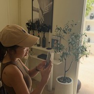 lot no.8 cafe & pastry .