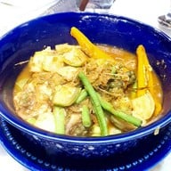 ลูกไก่ทอง ดิเอ็มควอเทียร์