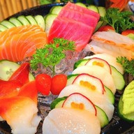 (ซูชิมั้ย พรีเมี่ยม)⭐️ซูชิ🍣ราเมง🍱เบนโตะ🍜ดงบุริ🥢 แซลมอน ไข่หวาน แกงกะหรี่ โรล คำใหญ่ ไกล้ร้านเต้ยติ่มซำ กำเเพงดิน เชียงใหม่