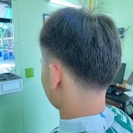 ร้านตัดผมชาย D.E.A BARBER SHOP   ตลาดสุวรรณเกลียวทอง เจริญนคร