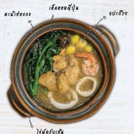 ราดหน้าพาราเมาท์ ยศเส ยศเส