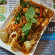 แซม ข้าวต้มชิว โต้รุ่ง นครทอง