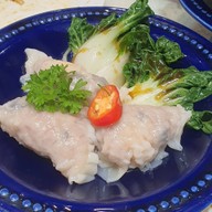 ลูกไก่ทอง ดิเอ็มควอเทียร์