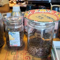Coffee King Original Techawanic Road. ถนน เตชะวนิช