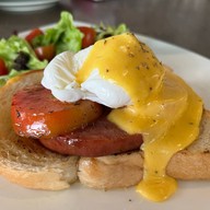 เมนูของร้าน YOLK