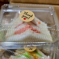 กาแฟ ลองเบิ่ง - บ้านฟ้า  คลอง6