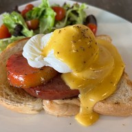 เมนูของร้าน YOLK