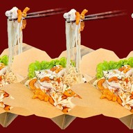 กะเพรา คุณจันทร์ ถนนร่มเกล้า