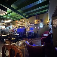 A Pink Rabbit + Bob ทรงวาด (อีกา)