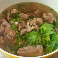 เมนูของร้าน ช.บะหมี่เกี๊ยว ข้าวหมูแดง หมูกรอบ(สวนสยาม) รามอินทรา