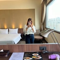 โรงแรม หลุยส์ แทเวิร์น