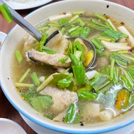 เล็กอาหารป่า สาขา1 สุขุมวิทพัทยา9            (โชว์รูมมาสด้า)